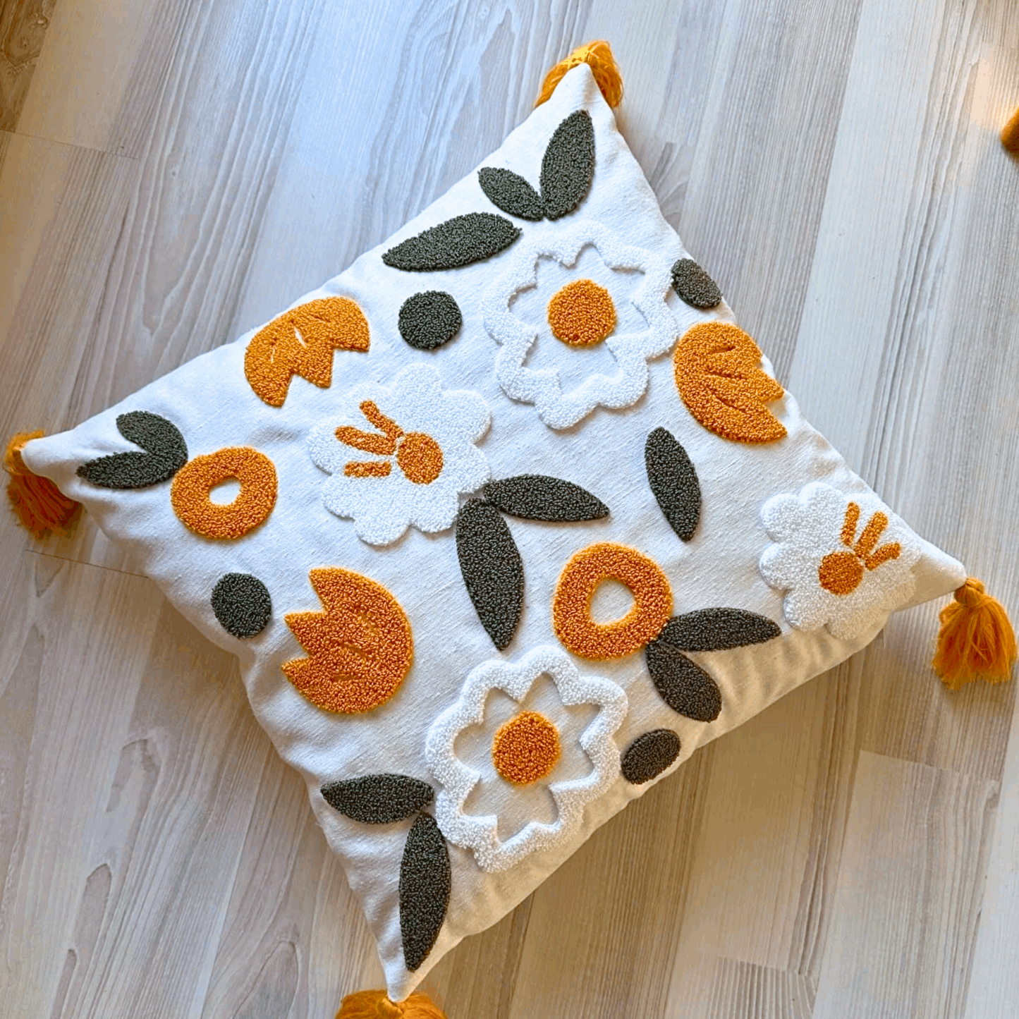 Daisy Embroidered Throw Pillow Cover, Punch Needle Multi Colorful Flower Pillow Case