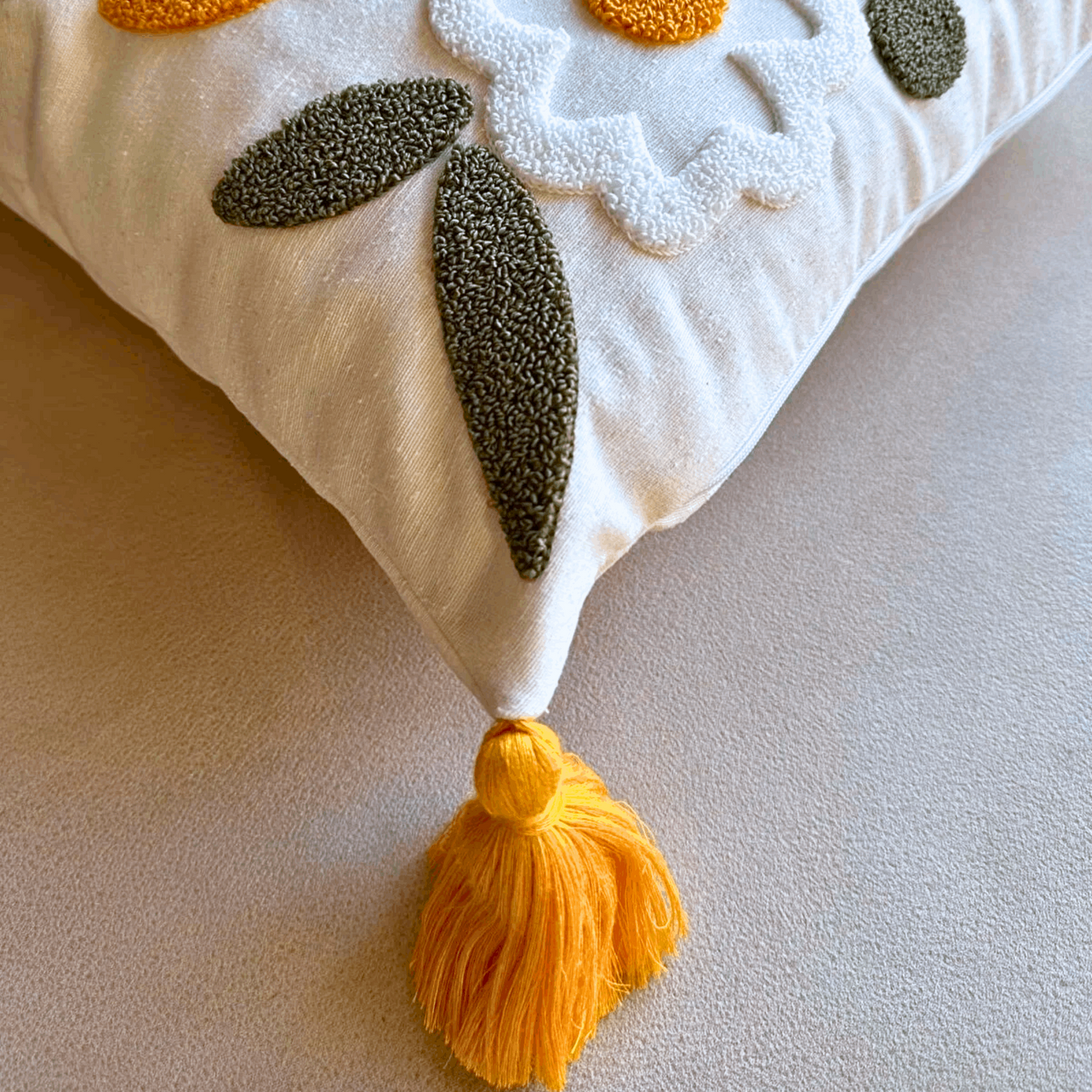 Daisy Embroidered Throw Pillow Cover, Punch Needle Multi Colorful Flower Pillow Case